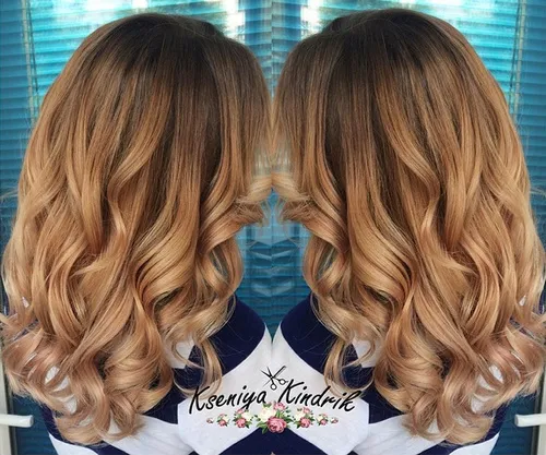 GLAMOROUS COPPER CURLS