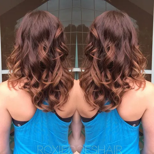 MEDIUM LENGTH CURLS